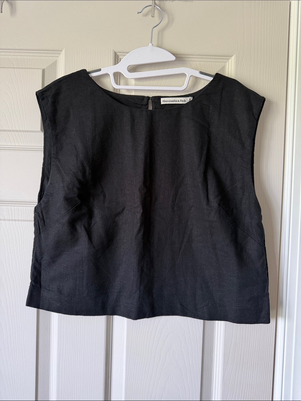 Abercrombie & Fitch Black Linen She’ll Tank